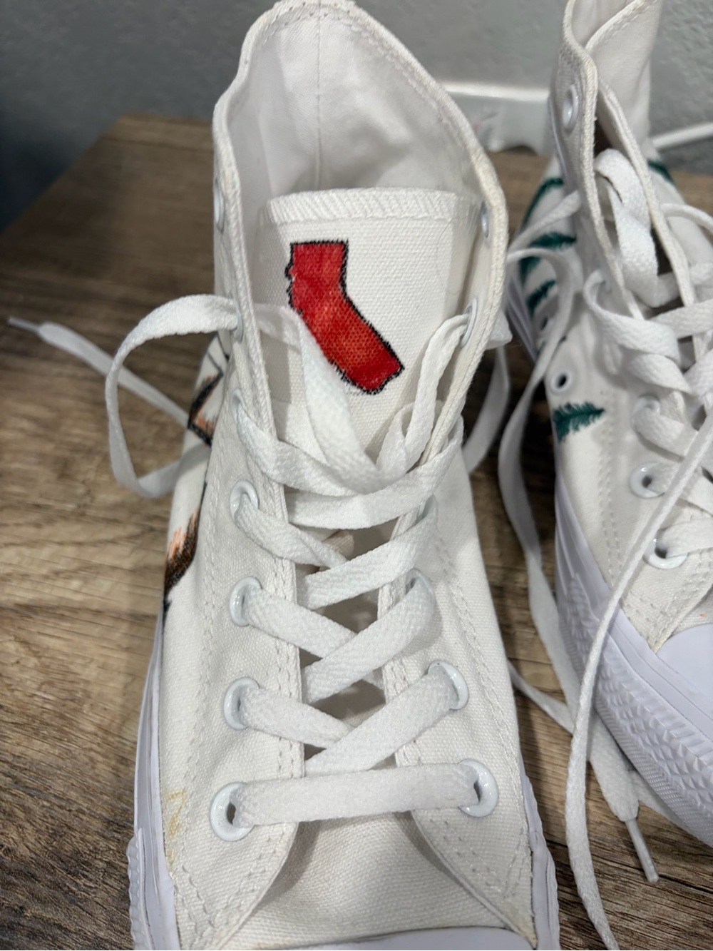 Hand-Painted Custom Converse - Picture 4 of 9